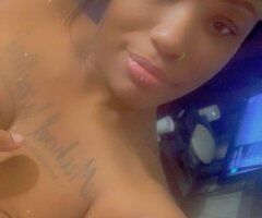 Oakland/East Bay Female Escort — In-call Discreet, No-GFE Service - Image 3