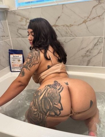 Williamsport, PA Female Escort — Incall/Outcall, GFE & DFK - 1