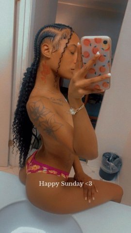 Baton Rouge Female Escort — Incall booking (24/7) - 1