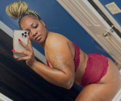 Des Moines Trucker Friendly Female Escort — Video Verification - Image 2