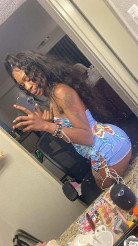 Chocolate Goddess — certified squirter (DMV outcalls) - 1