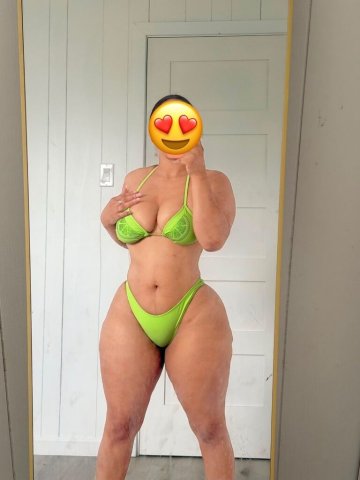Columbus Latina Escort — First-Class Private Sessions - 1