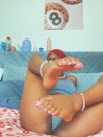 Memphis, TN Incalls Only — Petite Curvy Natural Body Female Escort - 1