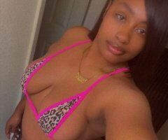 Oakland/East Bay escorts - Fremont Female Escort — Private Incall, Sensual Curvy Goddess