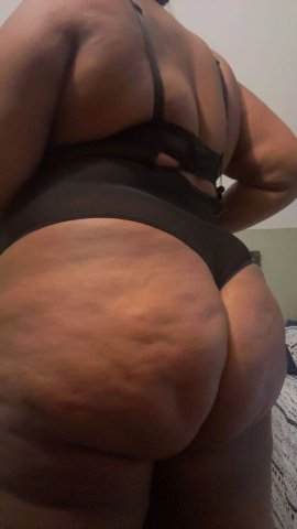 Indianapolis BBW Female Escort — Fetish-Friendly Super Soaker - 1