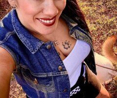 Kat (38) — Southside Jax King Treatment - Image 6