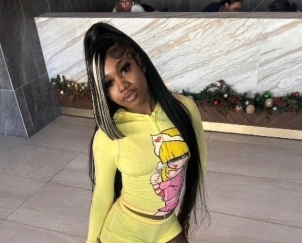 Stockton CA Female Escort — In-call & outcall available now - 1