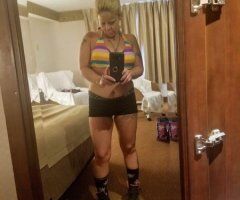Las Vegas Downtown Blonde MILF Escort on Fremont St (Allie) - Image 4