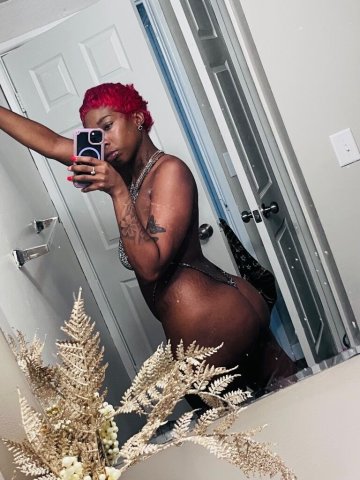 Cincinnati Female Escort — Outcall & CarPlay - 1