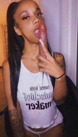Birmingham Petite outcall escort — massage, fetish-friendly, incalls & outcalls - 1