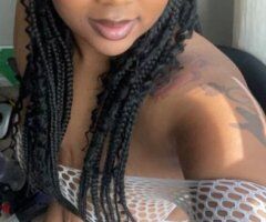 Thick & Curvy BBW Escort in Tacoma, WA — Discreet Companionship - Image 2