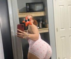 Evansville escorts - Evansville IN Double Escort — Dream & Sunny Hosting + In/Outcalls
