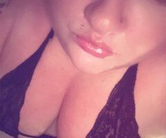 Portland Outcall Thick & Curvy M/F Duo — Super Soaker Squirt - Image 3
