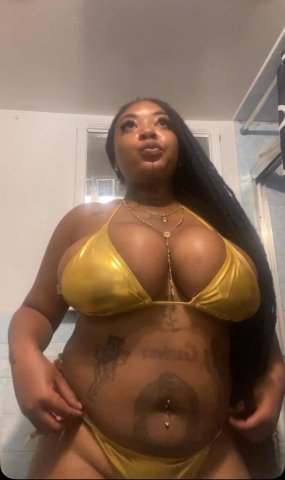 Wenatchee WA Thick & Curvy Female Escort — Full Service & Nuru Massage - 1