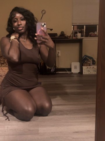 Hattiesburg Female Escort — Outcalls + travel fee - 1