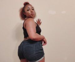 Minneapolis / St. Paul escorts - Minneapolis-St Paul Pretty Brown Skin Female Escort — FaceTime shows
