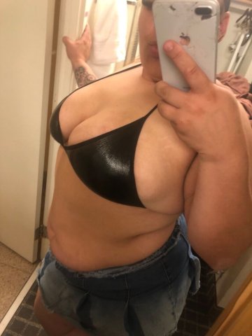 San Mateo CA 21-Year-Old Curvy Female Escort — 24/7 Incall & Outcall - 1