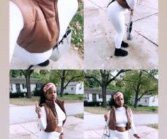 St. Louis escorts - Kayla in St. Louis — In-call special (two girls) • 24