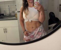 Queens, New York Female Escort — Saturday night cocktail company - Image 3