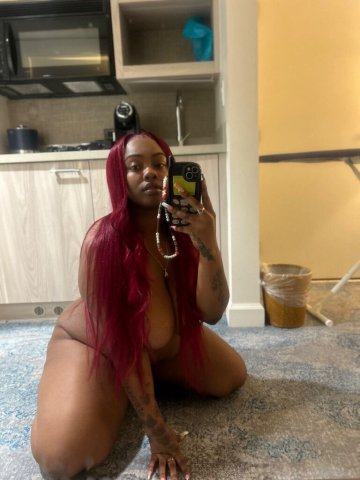 Ebony escort in Merced — deepthroat & cum play (adult content) - 1