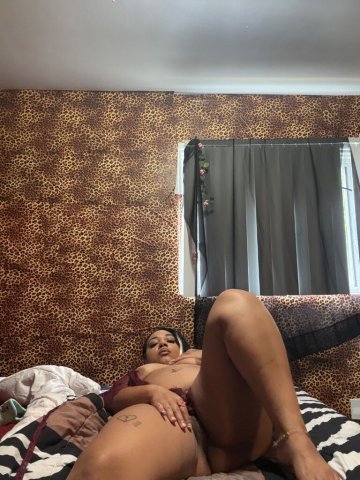 Lansing, Michigan Female Escort — Thickums (27) - 1