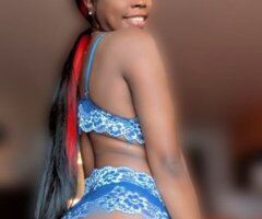 Fun Size 25 — Petite Discreet Escort - Image 2