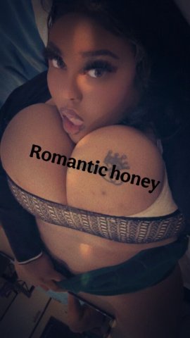 Linden, NJ Female Escort — Discreet, freshly showered experience - 1