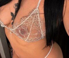 Latin Girl Escort (25) - Image 3