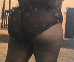 Grand Rapids escorts - Grand Rapids MI Female Escort — Clean, rain coat only