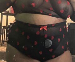 Grand Rapids MI Female Escort — Clean, rain coat only - Image 3