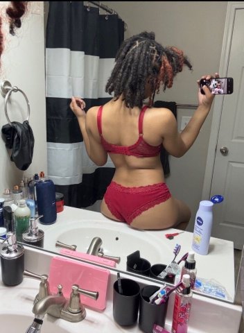 Raleigh-Durham Female Escort — 2 girl inquiries - 1