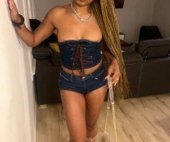 St. Louis escorts - Caseyville Female Escort — slim, wax-fresh