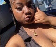 Klamath Falls Female Escort — outcalls with 2-girl freaky twins - Image 2