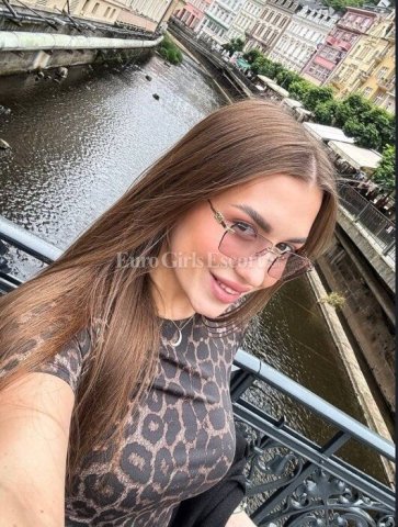 Violetta (Miracle) — Female Escort (Incall/Outcall) - 1