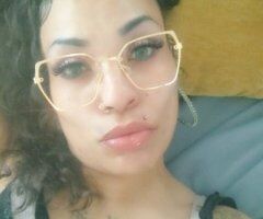 Oklahoma City Female Escort — Glitter Themed Fun - Image 2