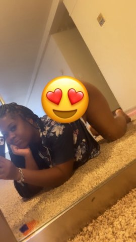 Milwaukee Female Escort — Car Dates, Google Meet, Verified Sessions - 1
