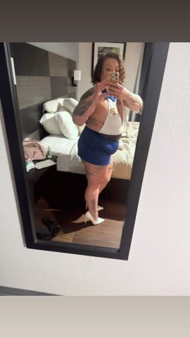 Cincinnati Female Escort — OnlyFans, Cam Model Live Shows & In-Person Services - 1