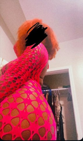 Williamsport PA Female Escort — incall, outcalls & car fun - 1