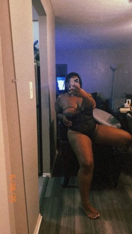 Cleveland Female Escort — FaceTime verify, nude video content, CarPlay & outcall - 1