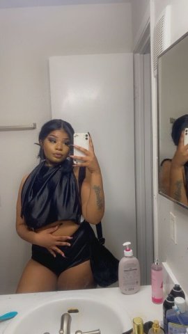 Houston Female Escort — Discreet Sessions & Uber Outcalls - 1