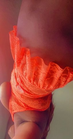 Phoenix & area Pleaser Escort (Outcall Only) — 5'6 Curvy Ebony - 1