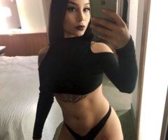Monica (Boston) FaceTime Shows, Customs & Content - Image 2