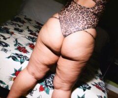 Puerto Rican BBW  — Caribbean-themed experience with foot fetish & massages - Image 5