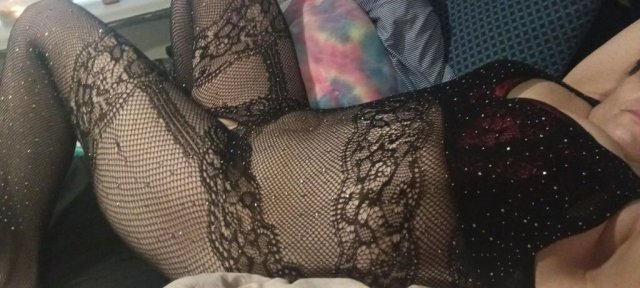 Little Rock Female Escort — 5'8" 178lb Curvy, 36DD - 1