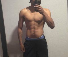 Washington D.C. escorts - 🚨Hosting🚨6'1 fit 😈with 10inches🤩and a Vicious tongue