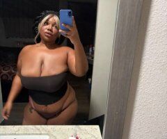 Long Beach CA Blonde Bombshell Outcalls — Big Dick Sucking & Teasing - Image 10