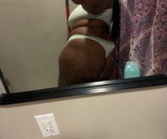 Chicago Female Escort — Car Date Only, In-Call - Image 3