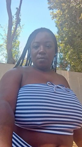 Savannah Midtown Escort — Short & THC TikTok face + soft ass grip - 1