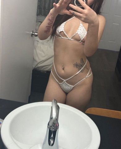 Stockton CA Thick White Snow Bunny Escort — Backshots, FaceTime, Incalls/Outcalls - 1