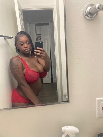 Chocolate and Curves — San Francisco Female Escort - 1